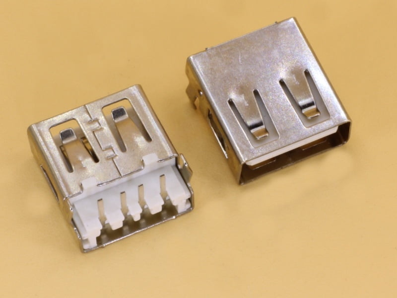 USB A-type Right Angle Female PCB Slot Flat Entry