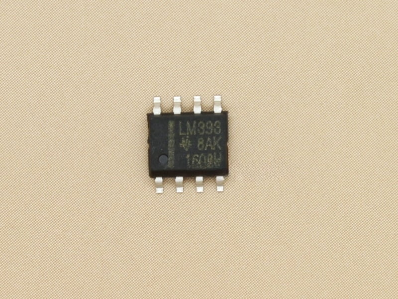 LM393 - SOIC8 - Comparator