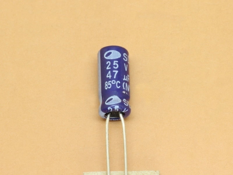 47uF 25V 5mm Samwha