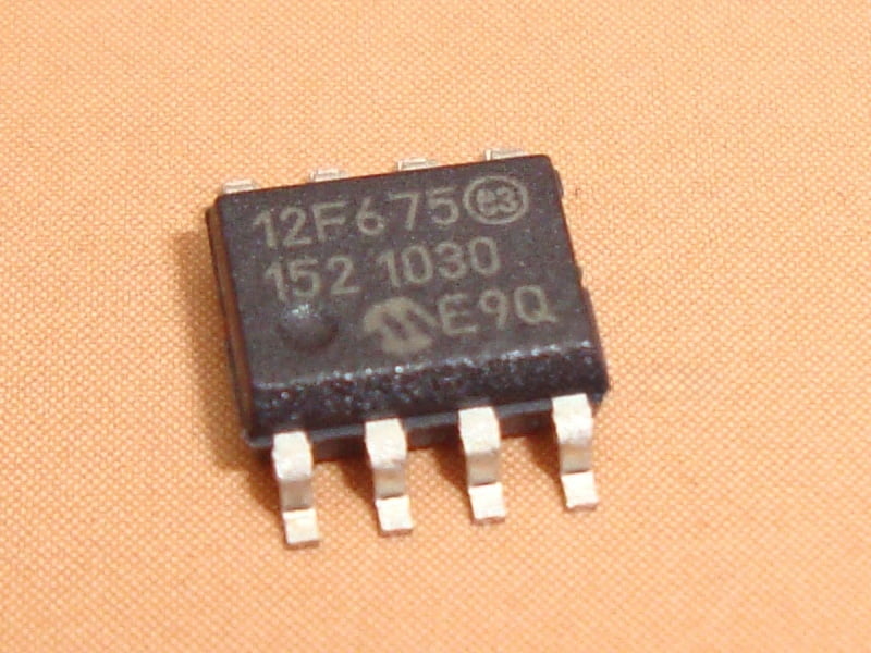 PIC12F675-I/SN SMD