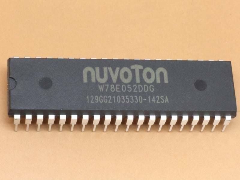 W78E052 Nuvoton W78E052DDG DIP40 8051
