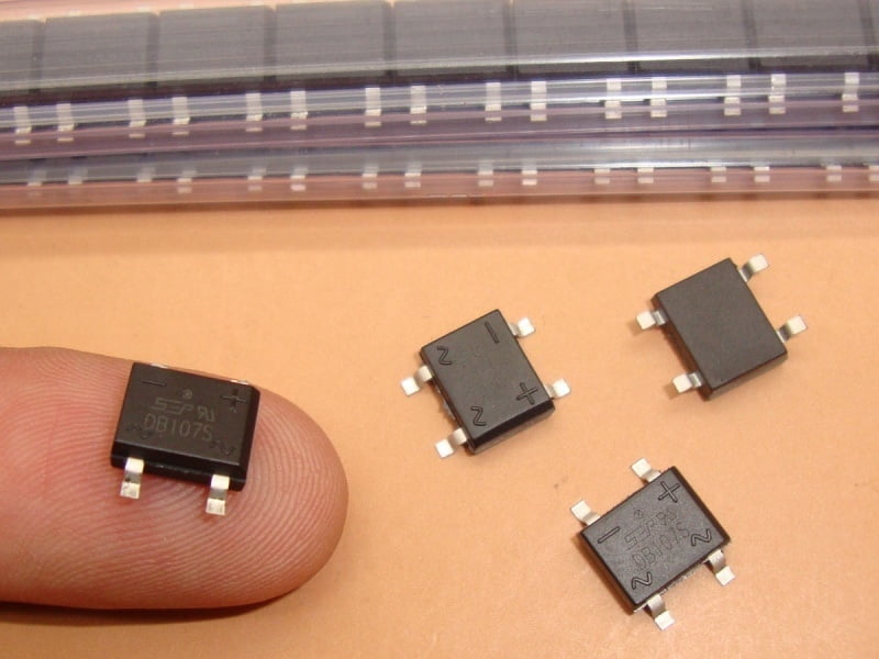 DB107S - 1A Diode Bridge, SMD