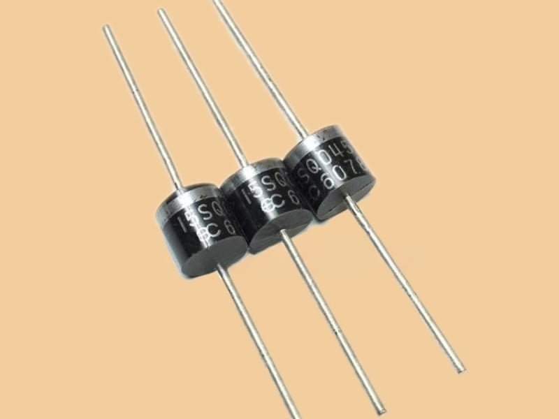 15SQ045 - 15A 45V Schottky Diodes for Solar Cells