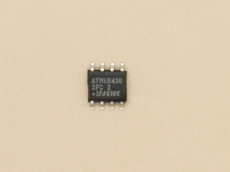 AT24C512 - SOIC8 - I2C EEPROM
